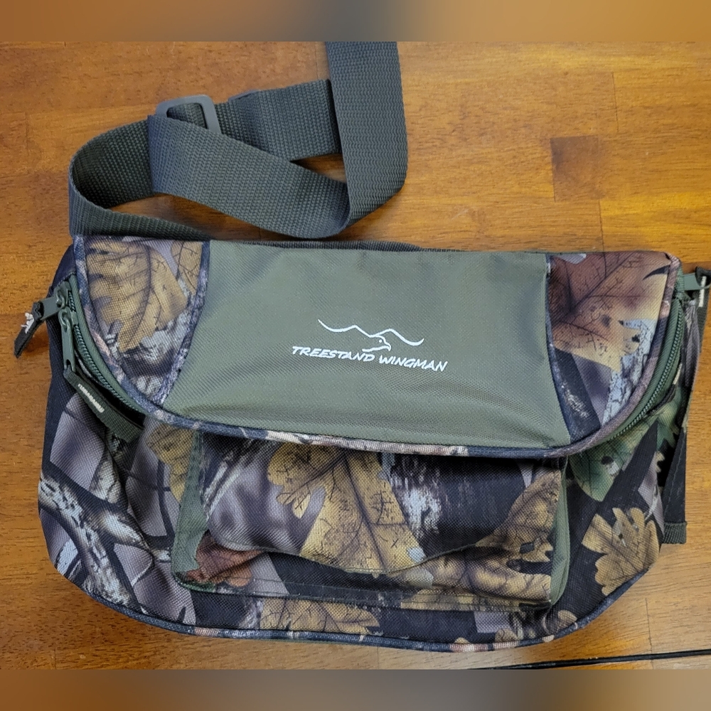 Treestand Wingnan Camouflage Messenger Bag, New